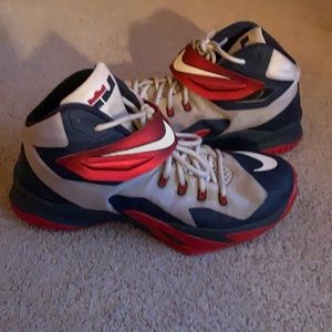Nike LeBron Soldier 8 USA size 12